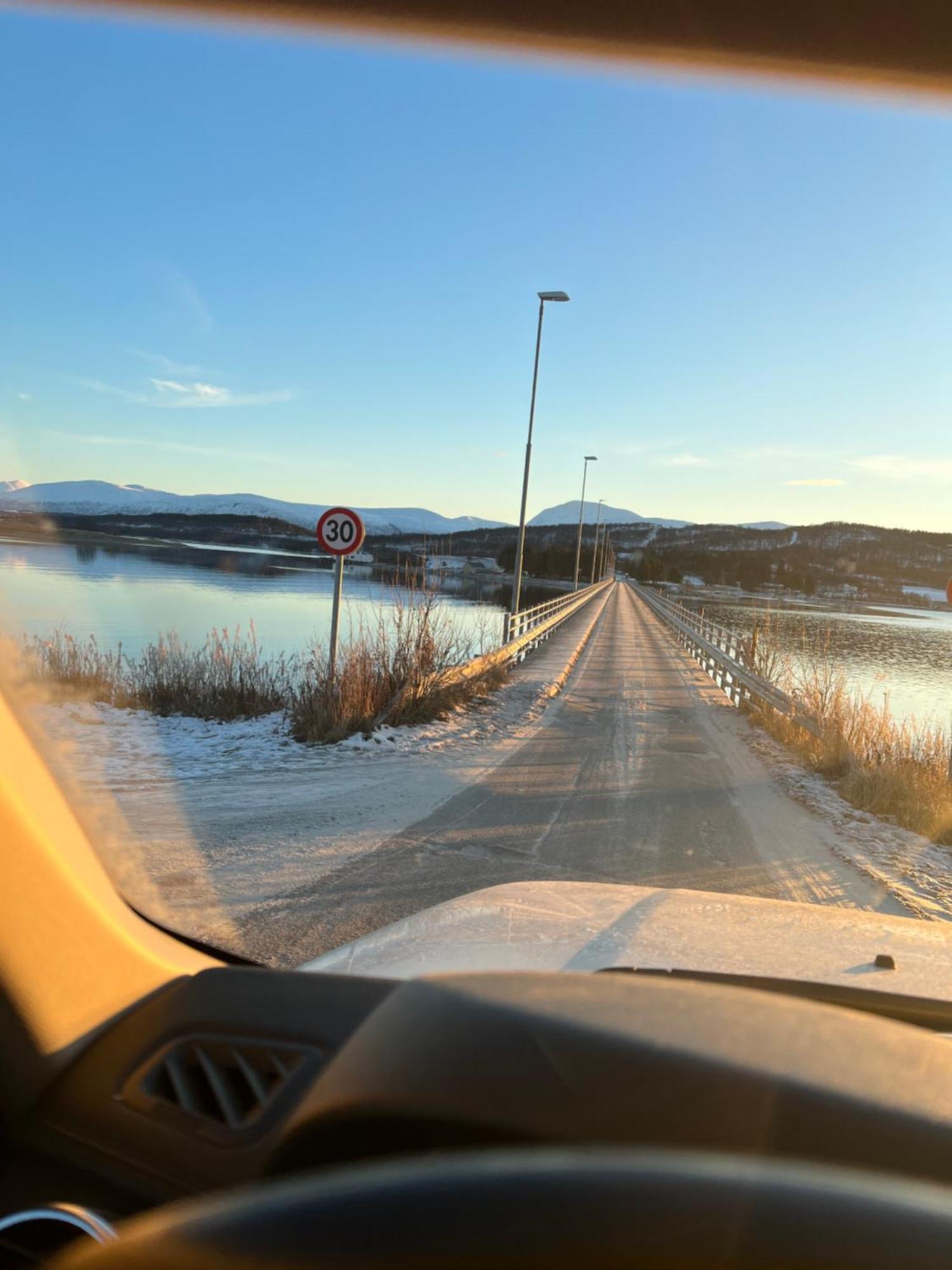 Hakoyveien 151, Tromso Hotel Bagian luar foto